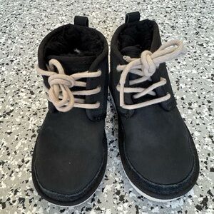 UGG black boots sheepskin lining insole warm toddler kids size10 pre owned